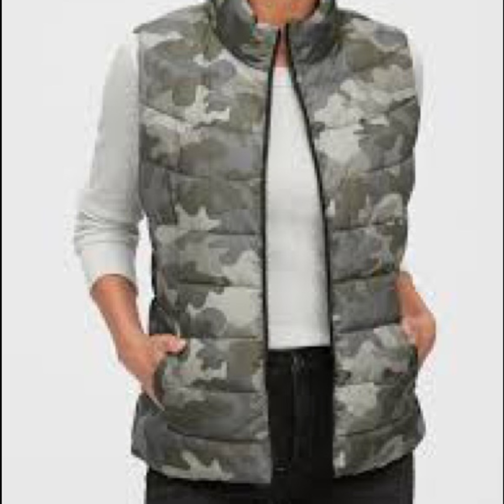 Camp light weight puffer vest